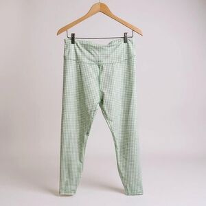 Soft Sage Green Leggings with Lightweight Fabric